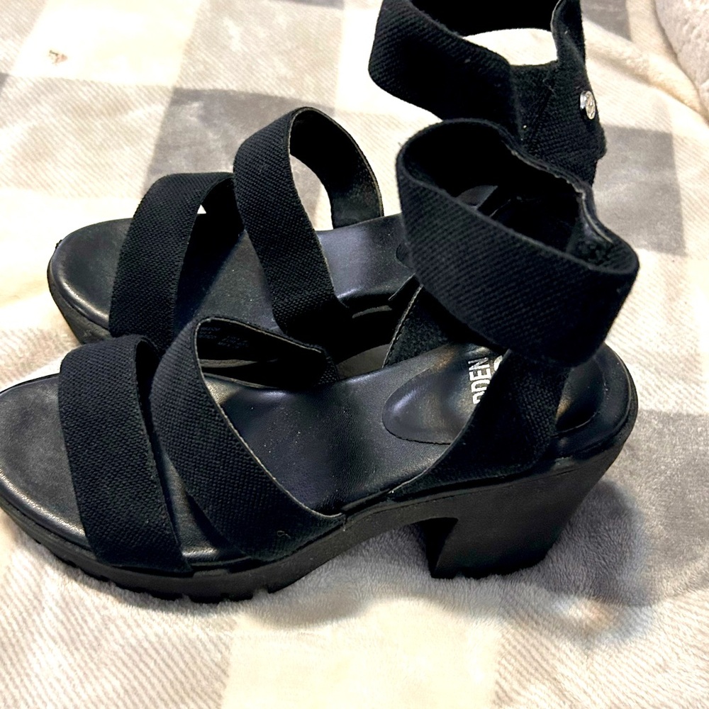 Madden NYC Black Heels